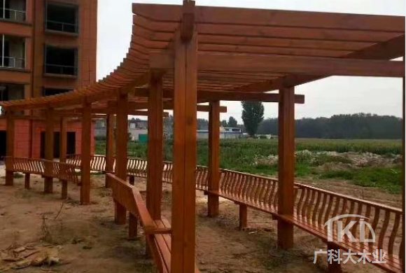 石家庄防腐木厂家制作安装的弧形花架